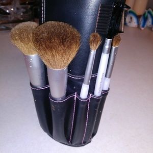 Mary Kay Makeup brush set